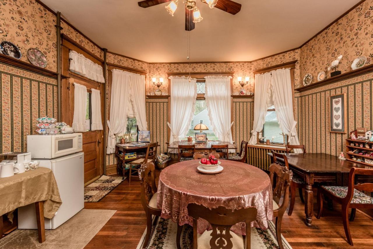Conner House Bed And Breakfast Prairie du Rocher Bagian luar foto